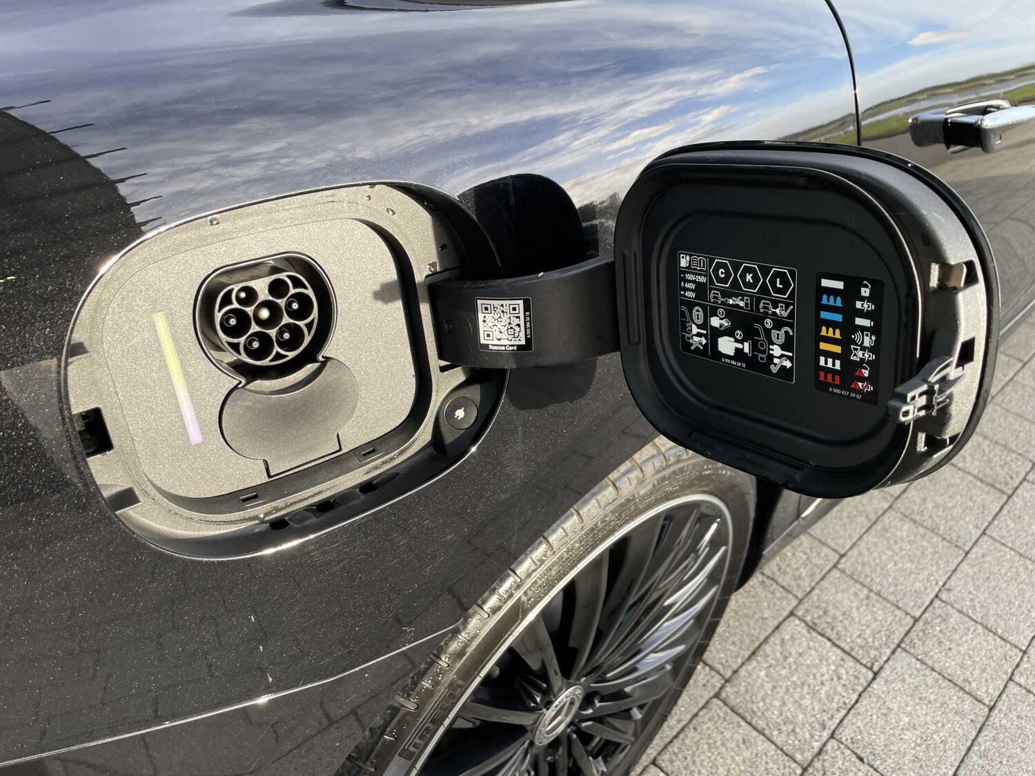 Used Mercedes-Benz EQA for sale - 77882649: Photo 27