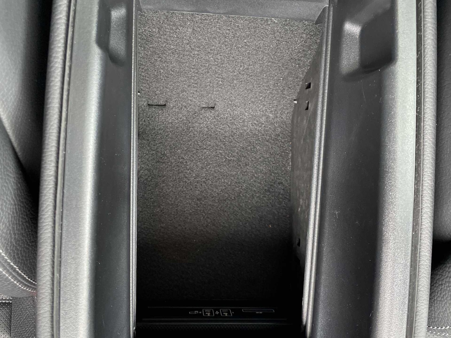 Used Mercedes-Benz C Class 2023 for sale - 78072975: Photo 34