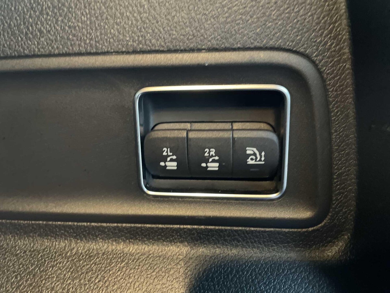 Used Mercedes-Benz GLE 2025 for sale - 77599909: Photo 11