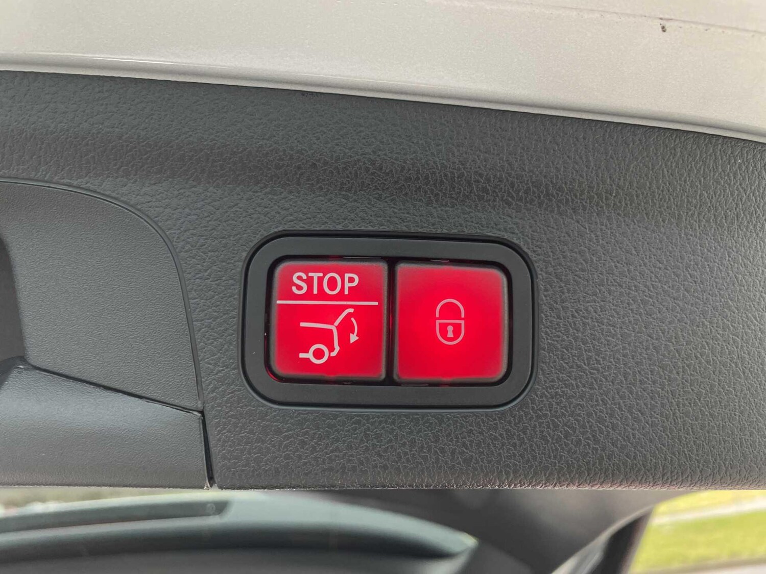 Used Mercedes-Benz GLE 2025 for sale - 77599909: Photo 12