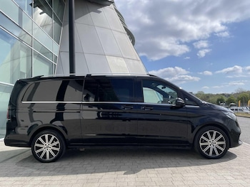 Used Mercedes-Benz V-Class 2025 for sale - 78752416: Photo