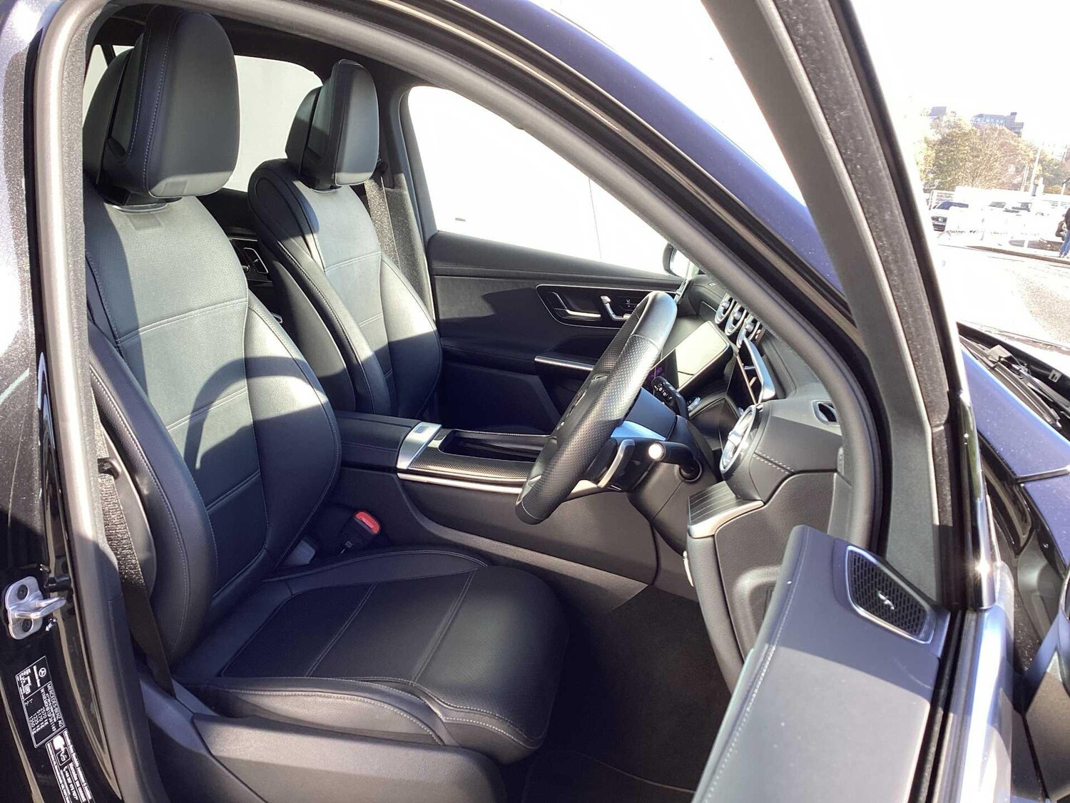 Used Mercedes-Benz GLC 2025 for sale - 77599868: Photo 30