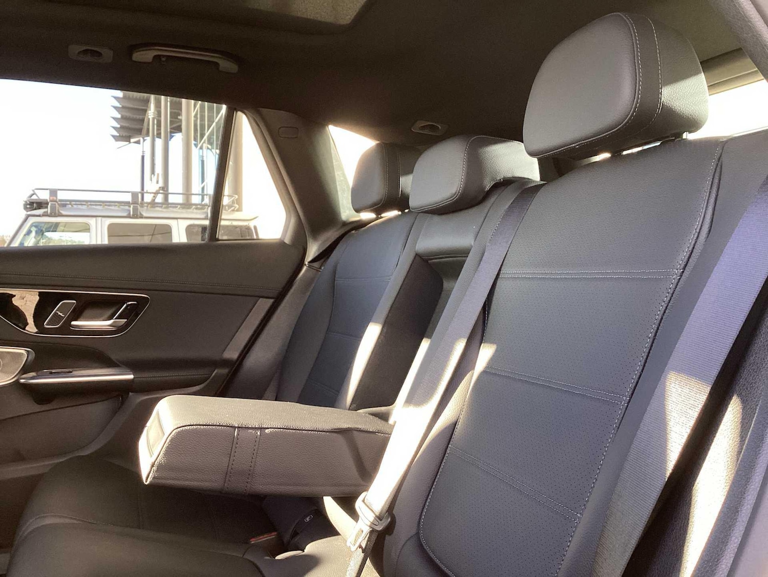 Used Mercedes-Benz GLC 2025 for sale - 77599868: Photo 8