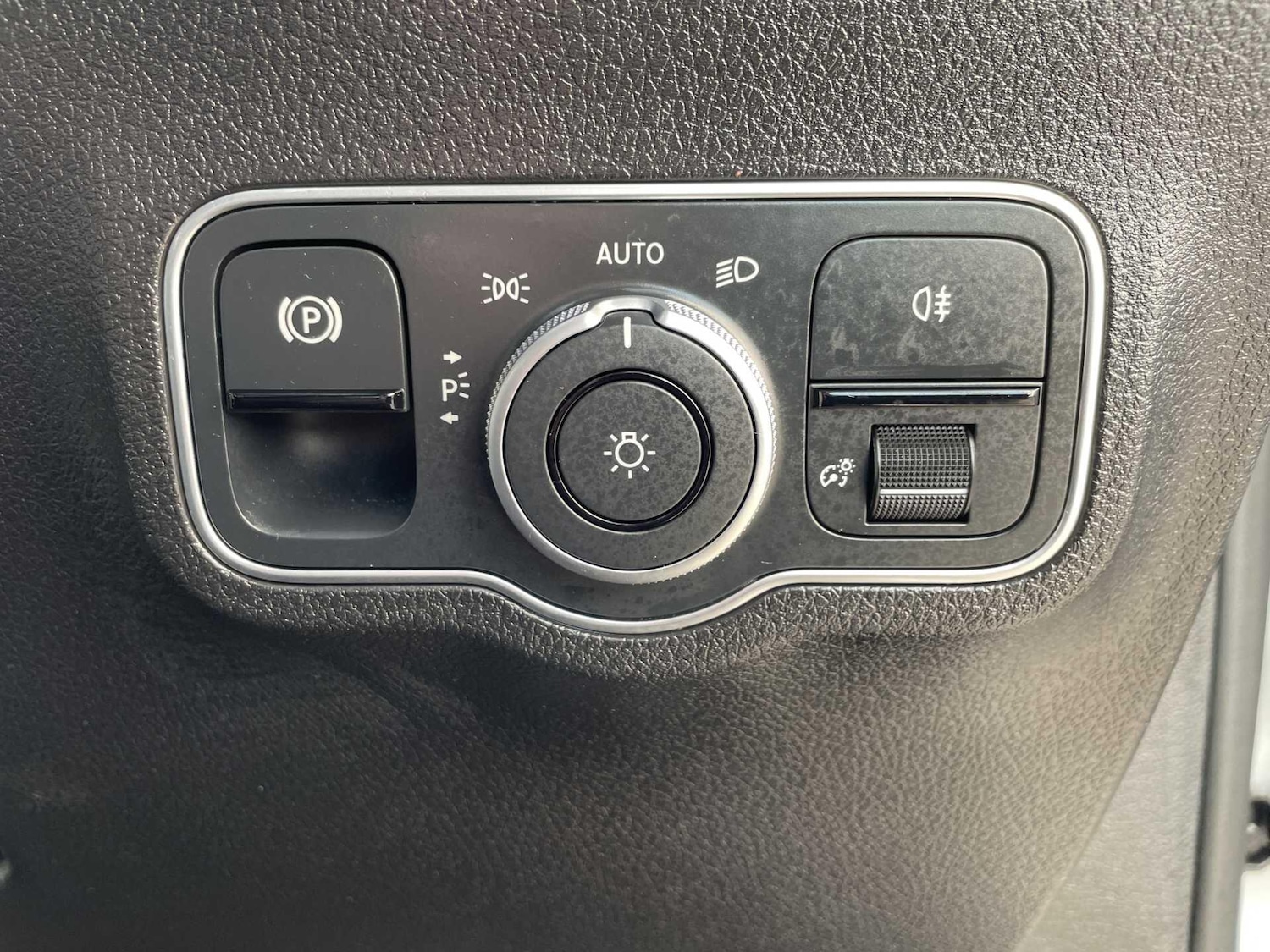 Used Mercedes-Benz GLB 2025 for sale - 77657923: Photo 17