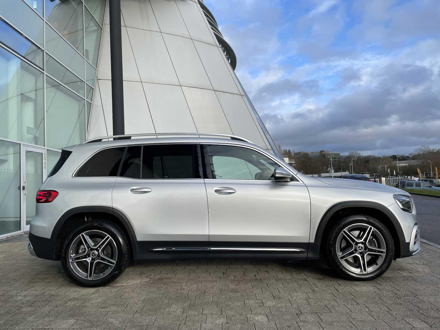 Used Mercedes-Benz GLB 2025 for sale - 77657923: Photo 2