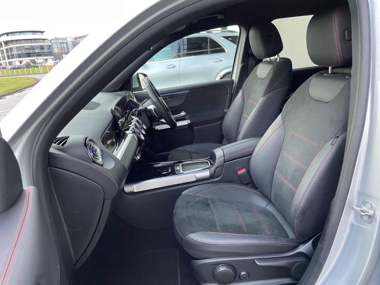 Used Mercedes-Benz GLB 2025 for sale - 77657923: Photo 33