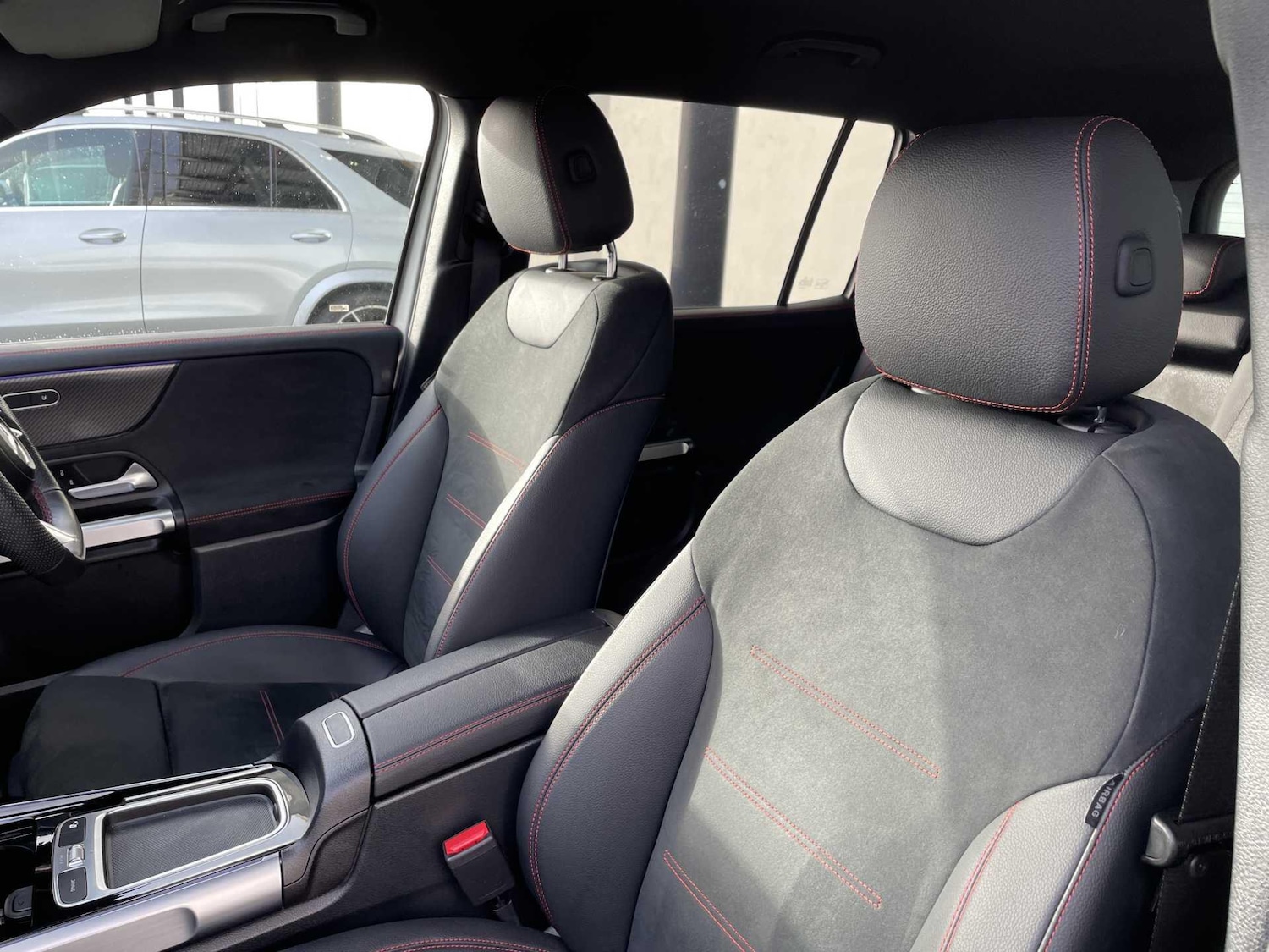 Used Mercedes-Benz GLB 2025 for sale - 77657923: Photo 7