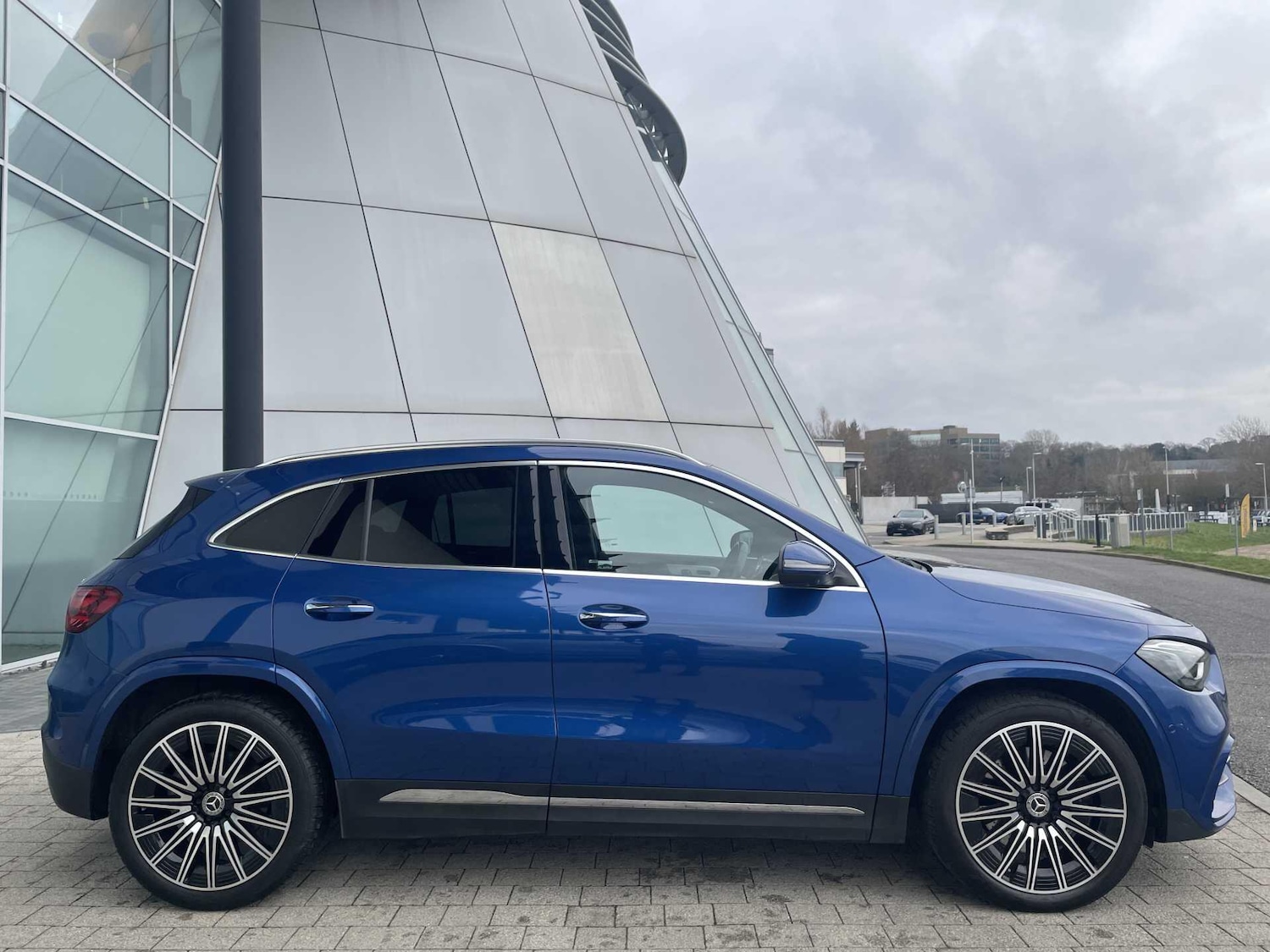 Used Mercedes-Benz GLA 2024 for sale - 77599891: Photo 2