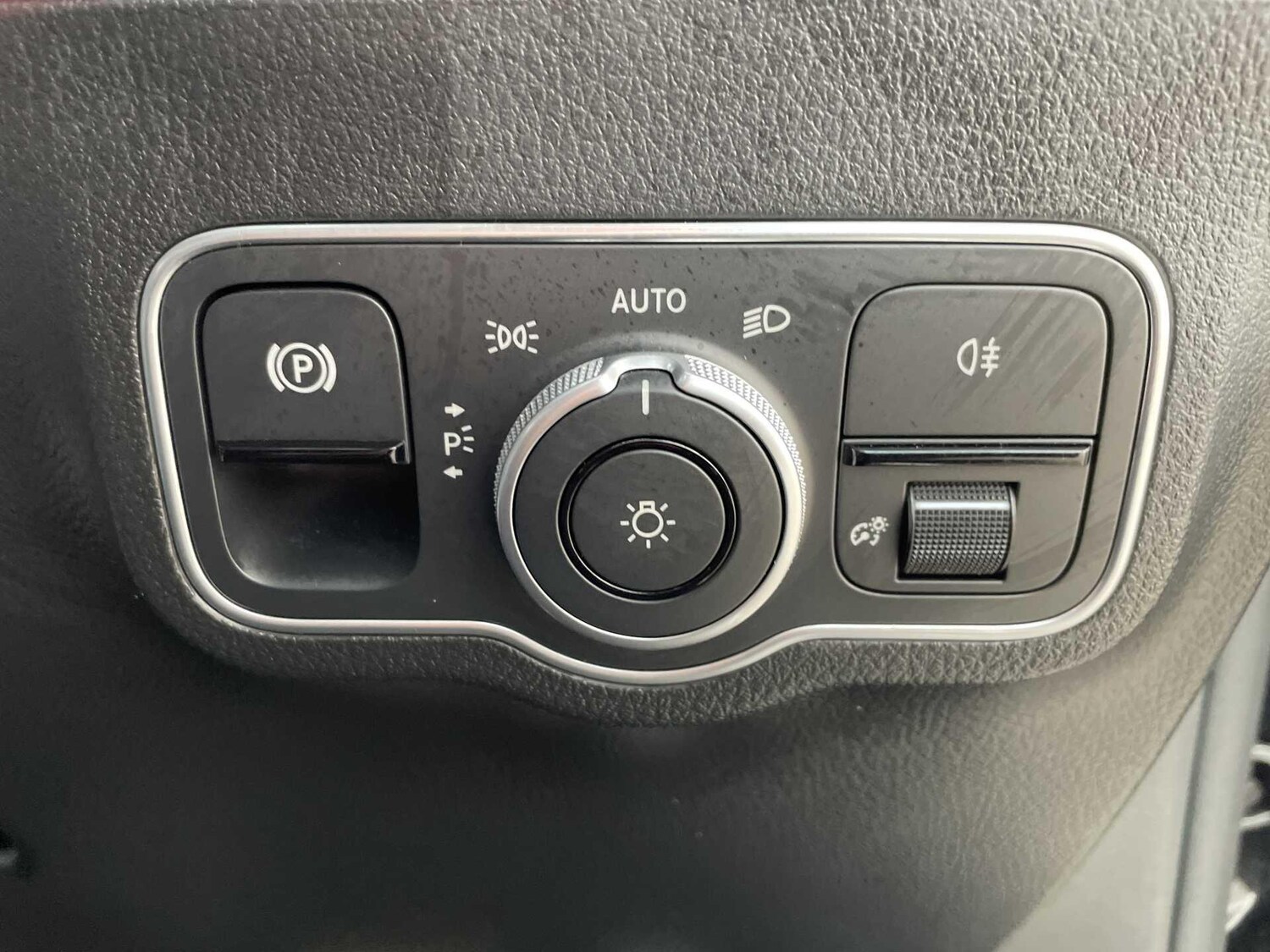 Used Mercedes-Benz EQA 2024 for sale - 77599882: Photo 16