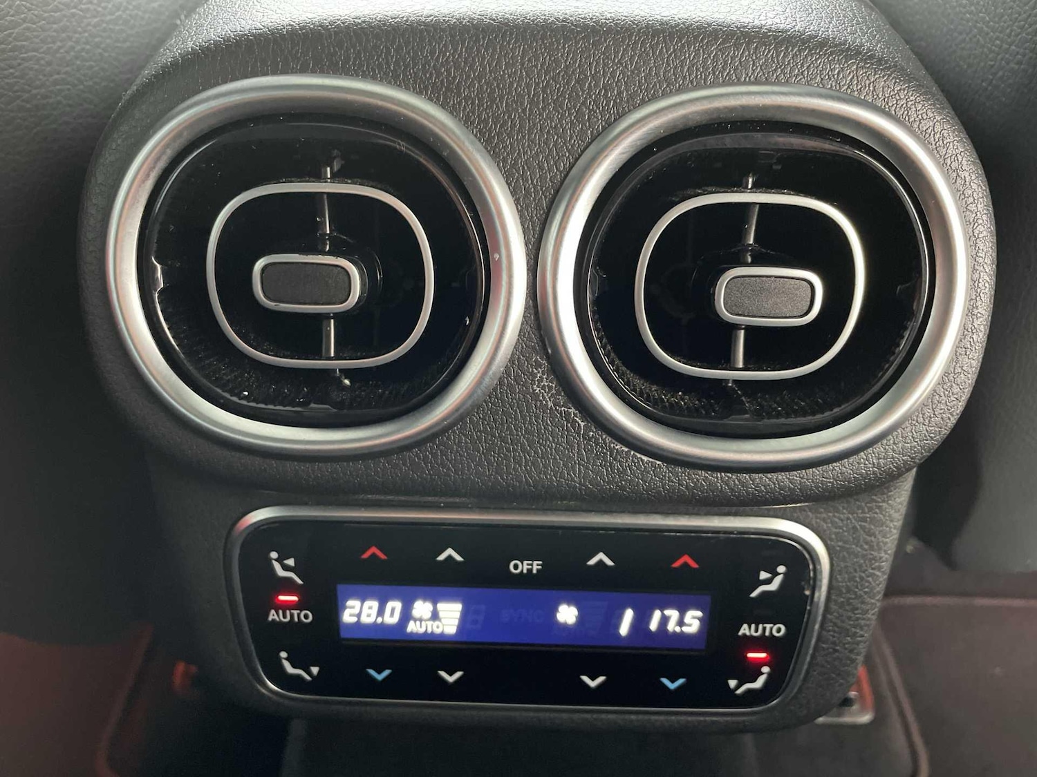 Used Mercedes-Benz GLC 2023 for sale - 78116238: Photo 13