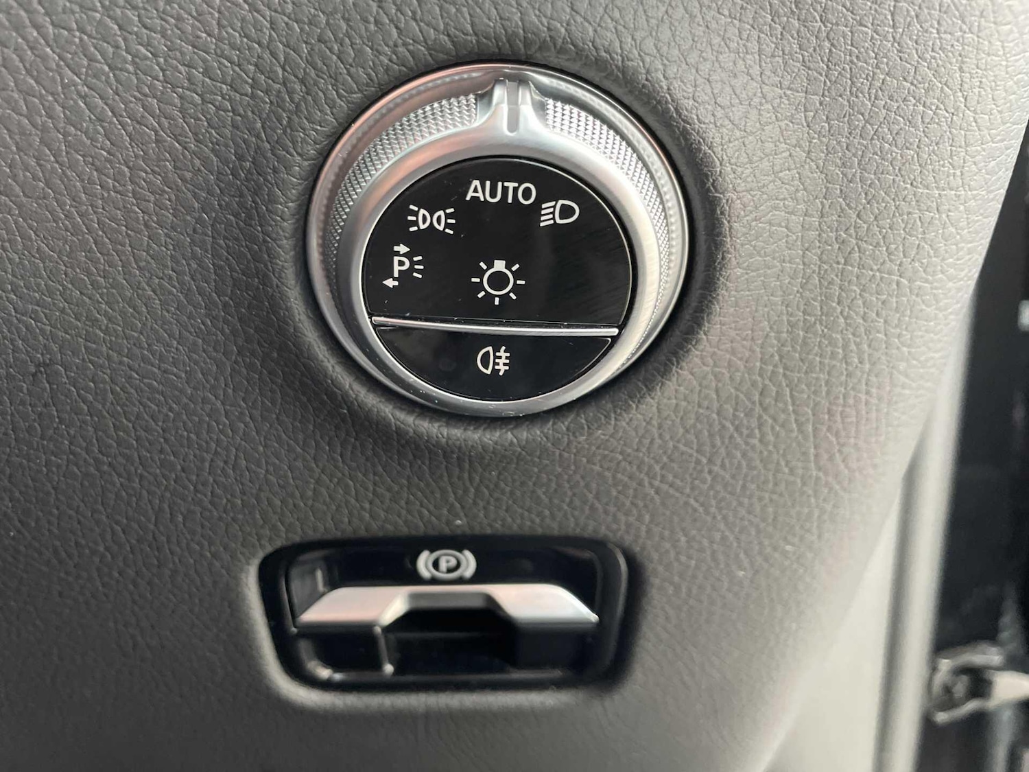 Used Mercedes-Benz GLC 2023 for sale - 78116238: Photo 16