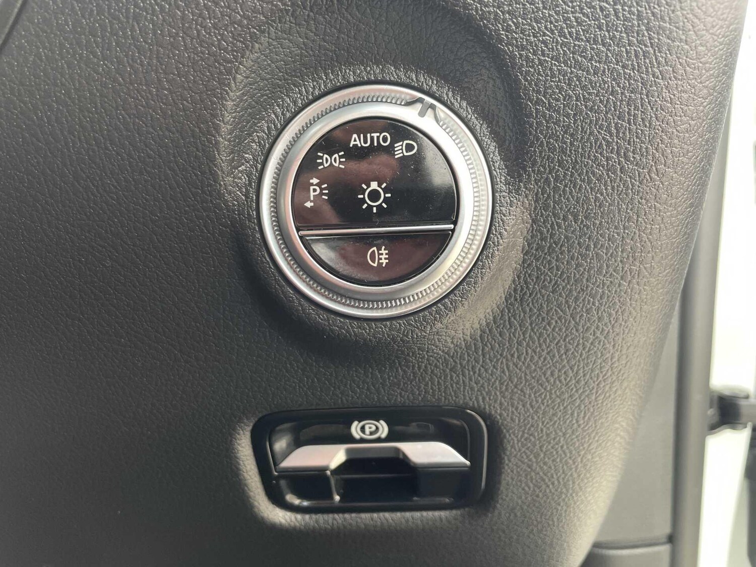 Used Mercedes-Benz C Class 2024 for sale - 77599915: Photo 16