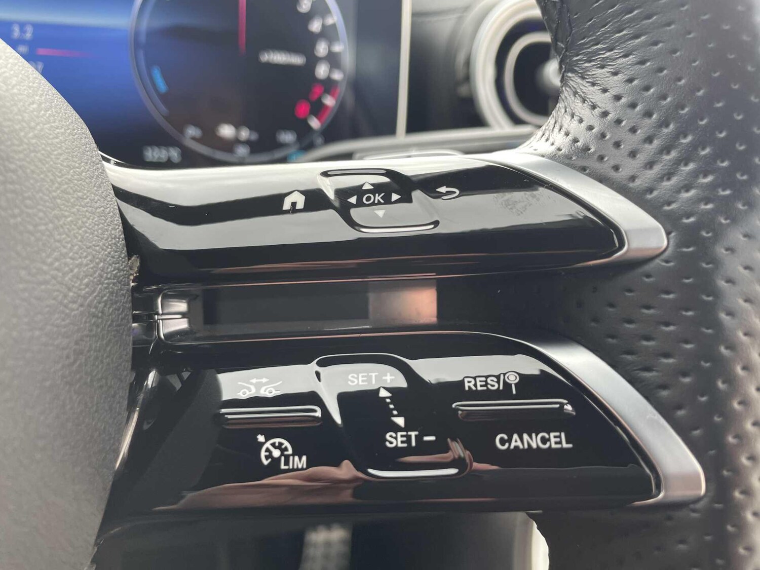 Used Mercedes-Benz C Class 2024 for sale - 77599915: Photo 17