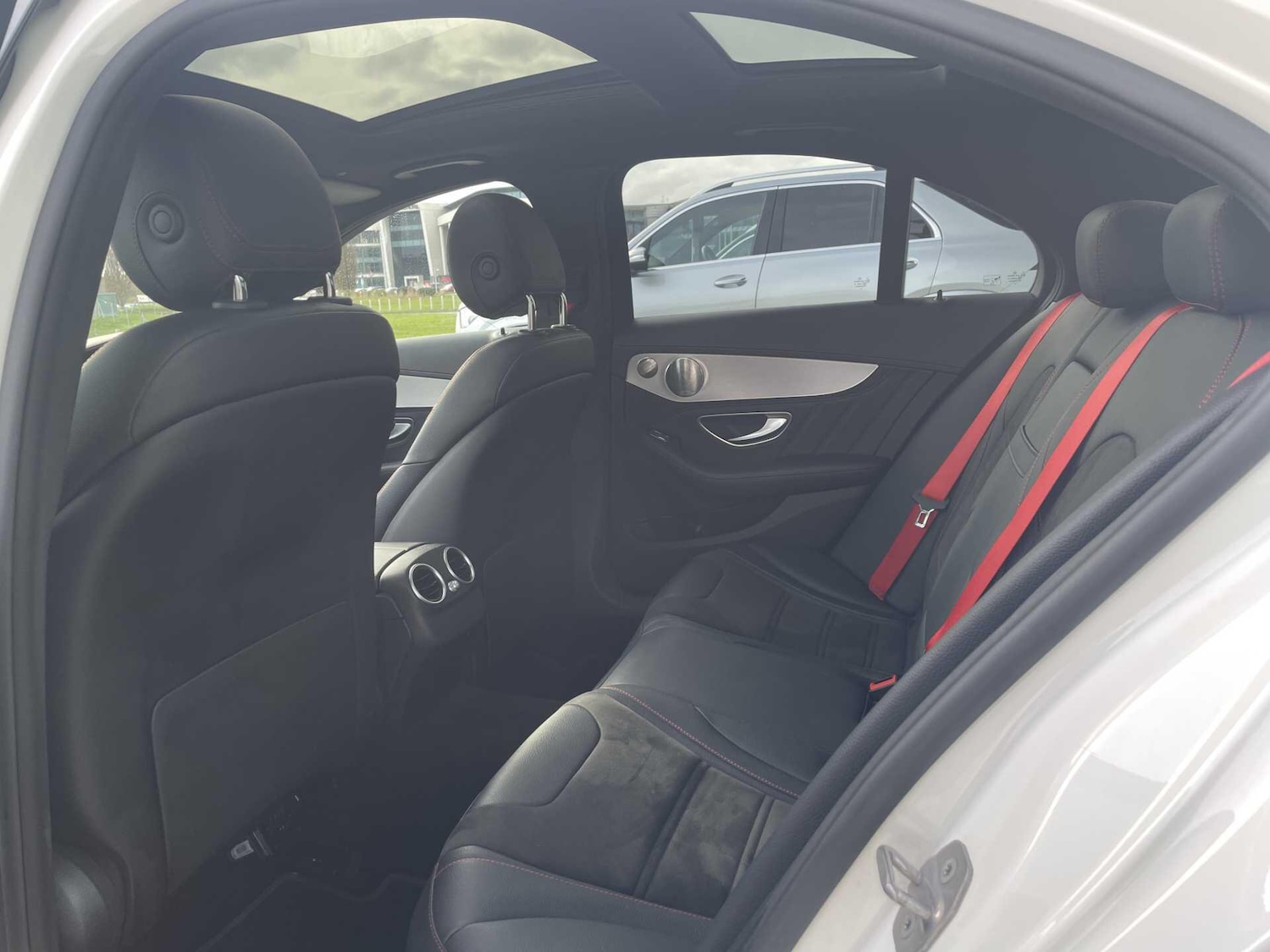 Used Mercedes-Benz C Class 2019 for sale - 77599902: Photo 34