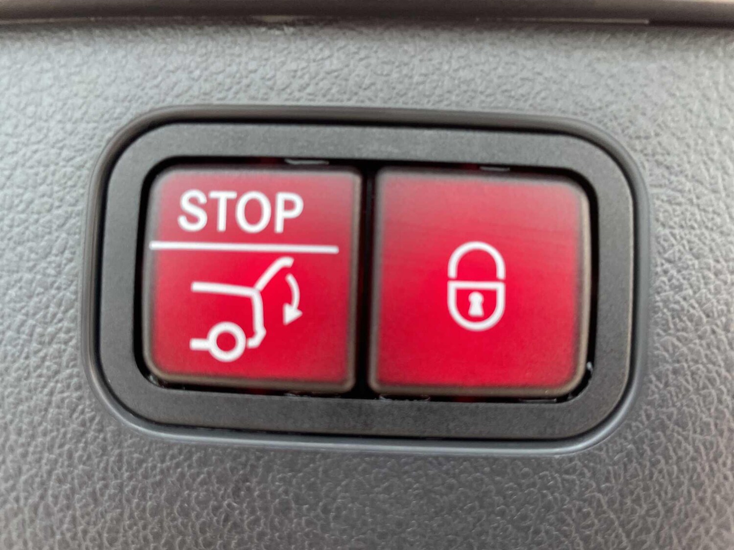 Used Mercedes-Benz C Class 2025 for sale - 78034466: Photo 11