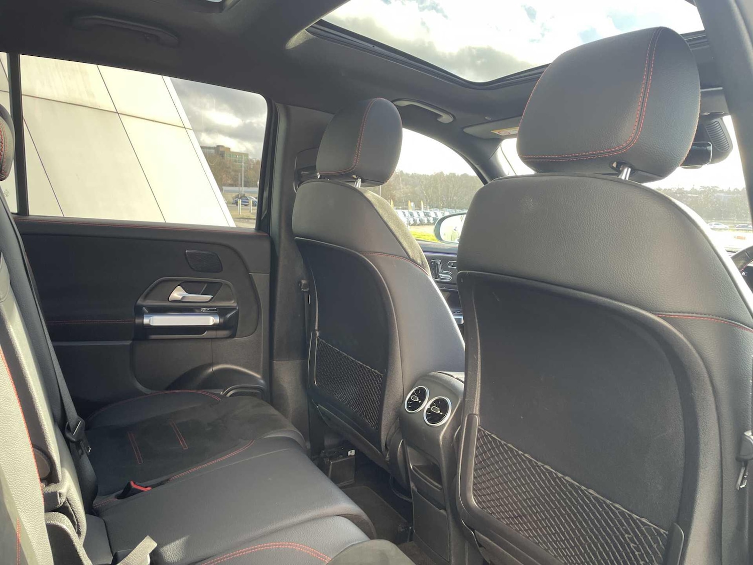 Used Mercedes-Benz GLB 2025 for sale - 77599903: Photo 33