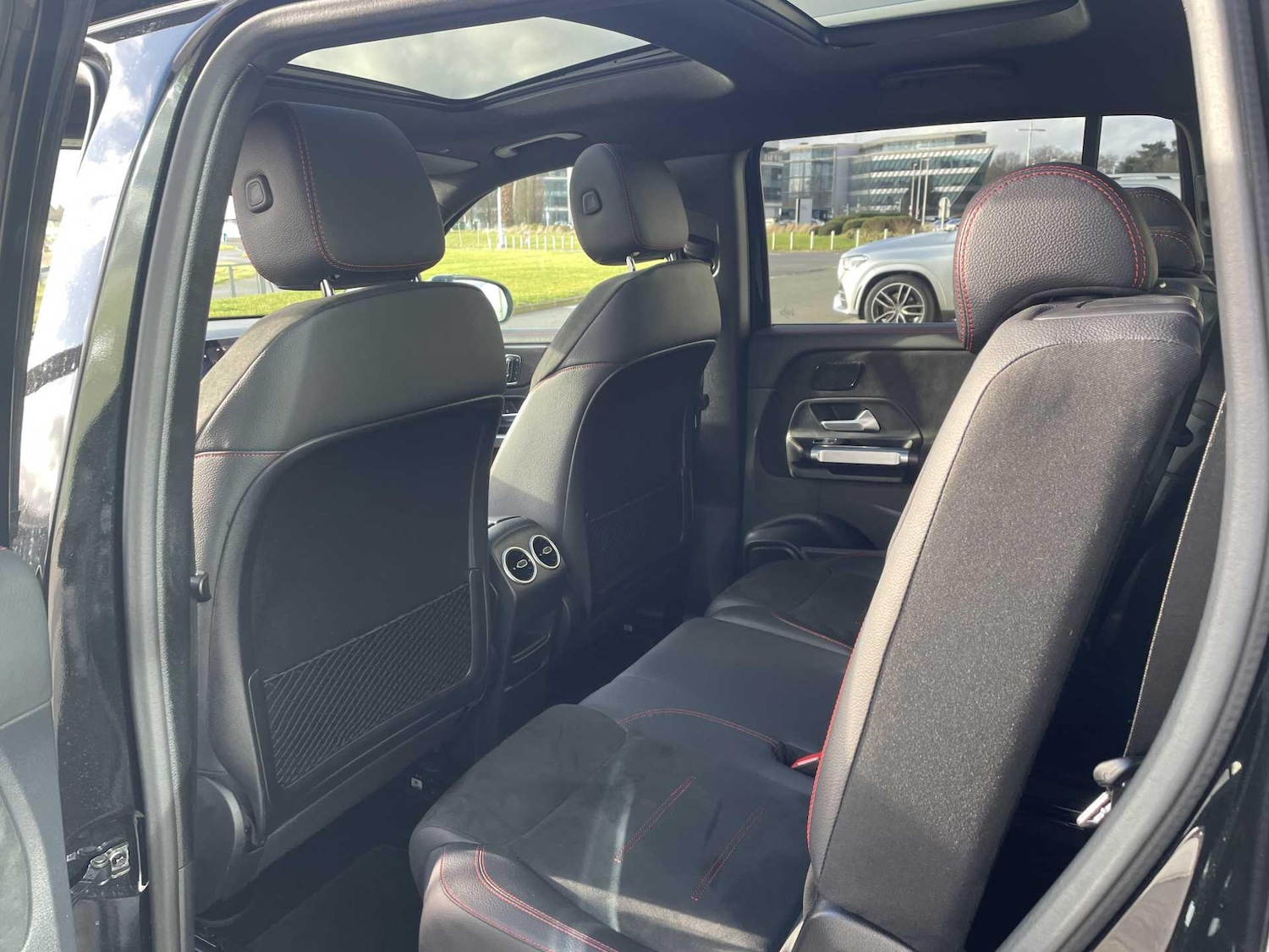 Used Mercedes-Benz GLB 2025 for sale - 77599903: Photo 35