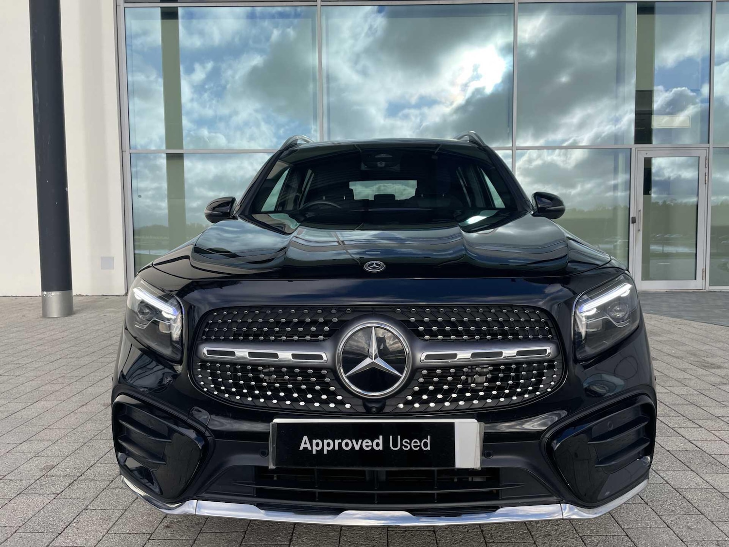 Used Mercedes-Benz GLB 2025 for sale - 77599903: Photo 4