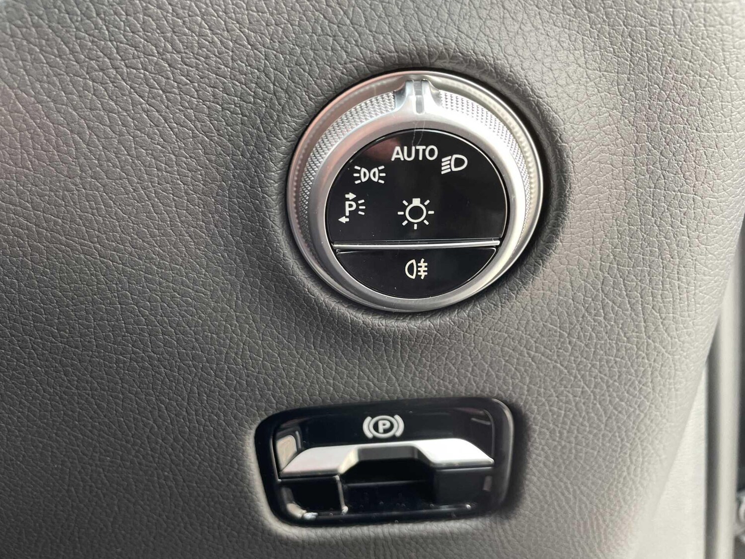 Used Mercedes-Benz GLC 2025 for sale - 77599874: Photo 16