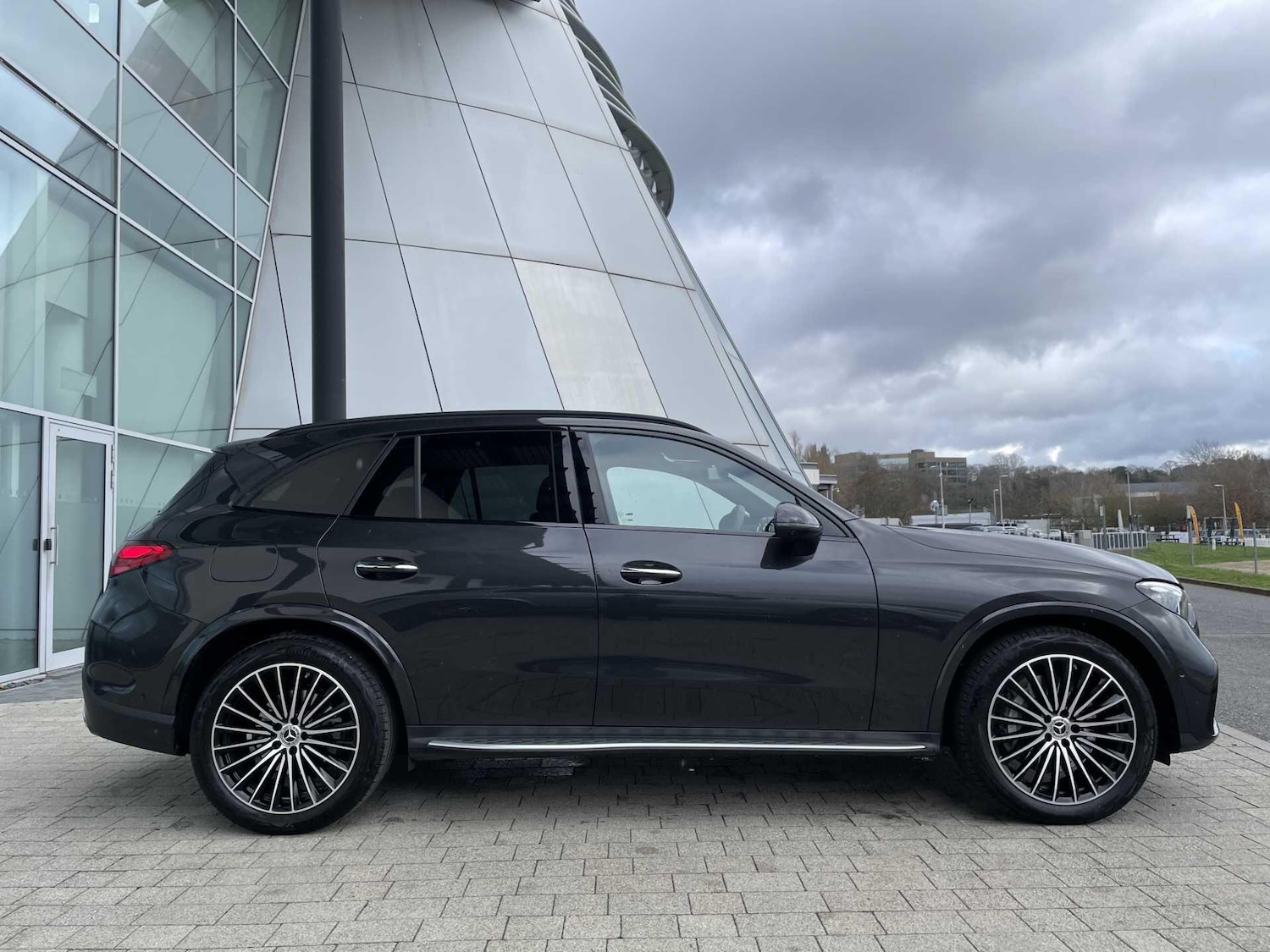 Used Mercedes-Benz GLC 2025 for sale - 77599874: Photo 2