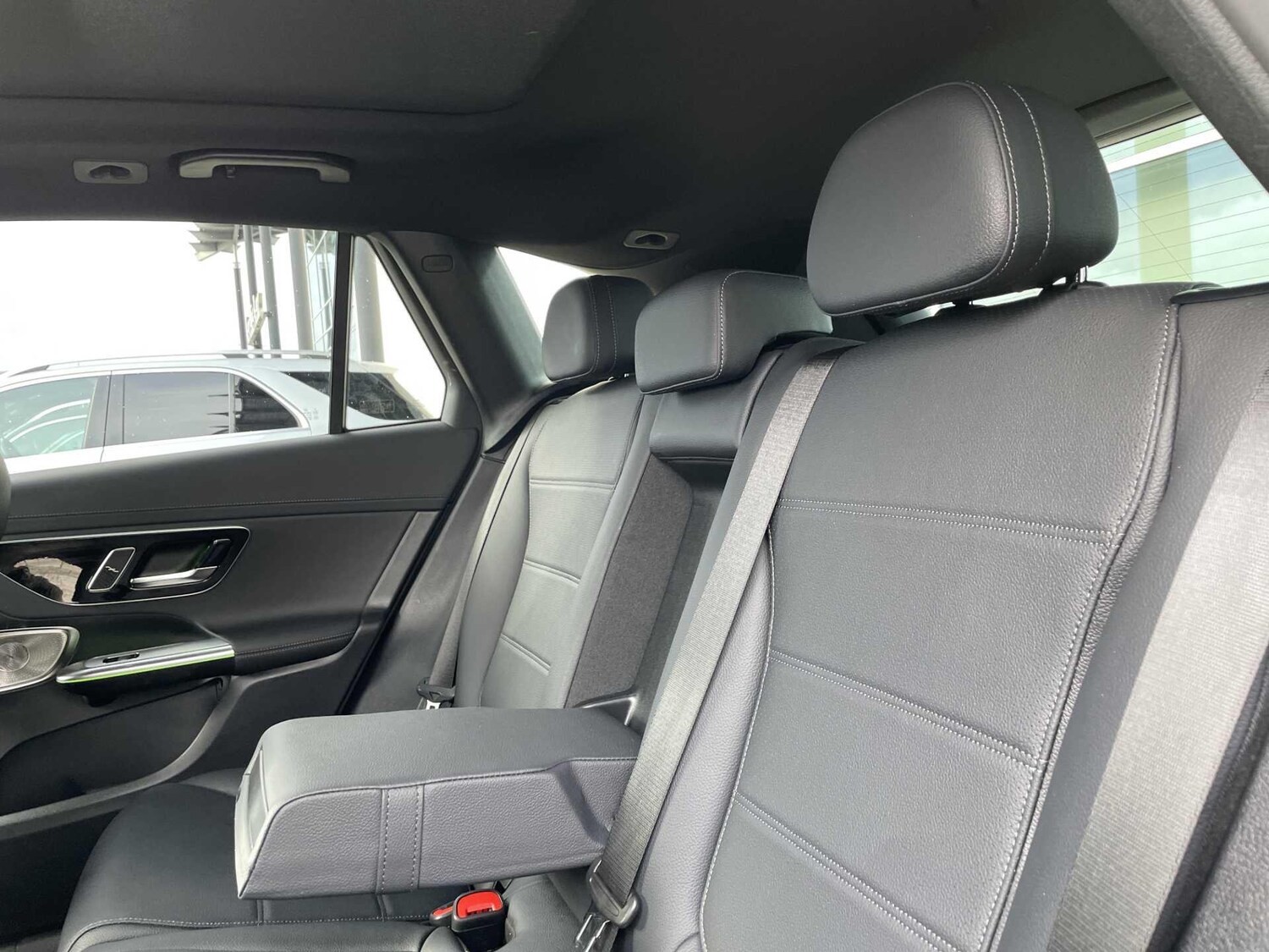 Used Mercedes-Benz GLC 2025 for sale - 77599874: Photo 8