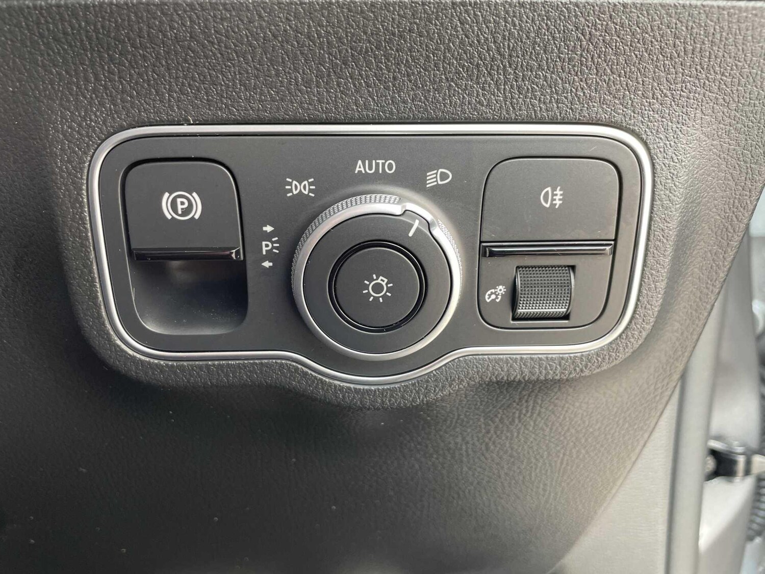 Used Mercedes-Benz EQA for sale - 77657944: Photo 16