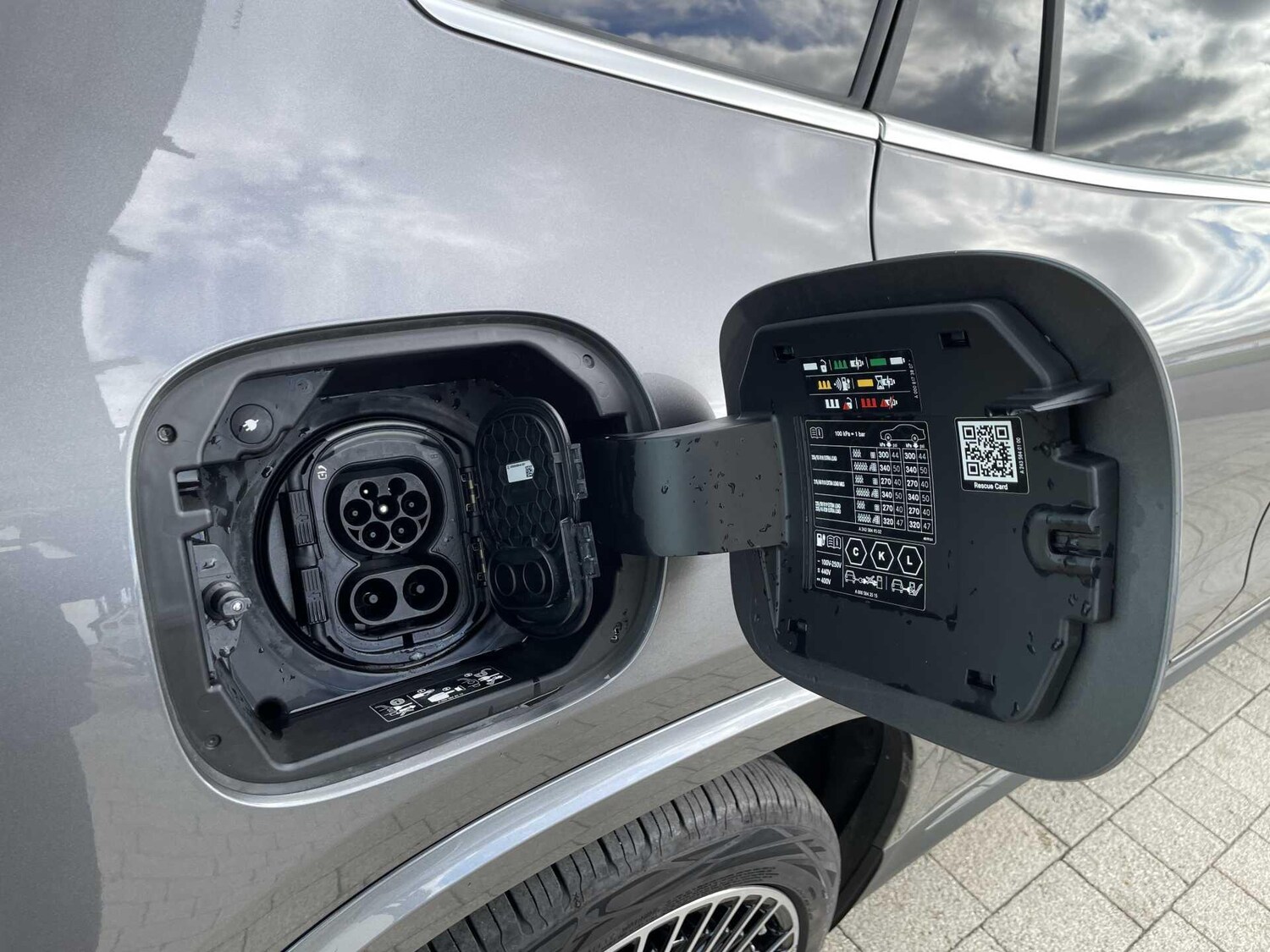 Used Mercedes-Benz EQA for sale - 77657944: Photo 27