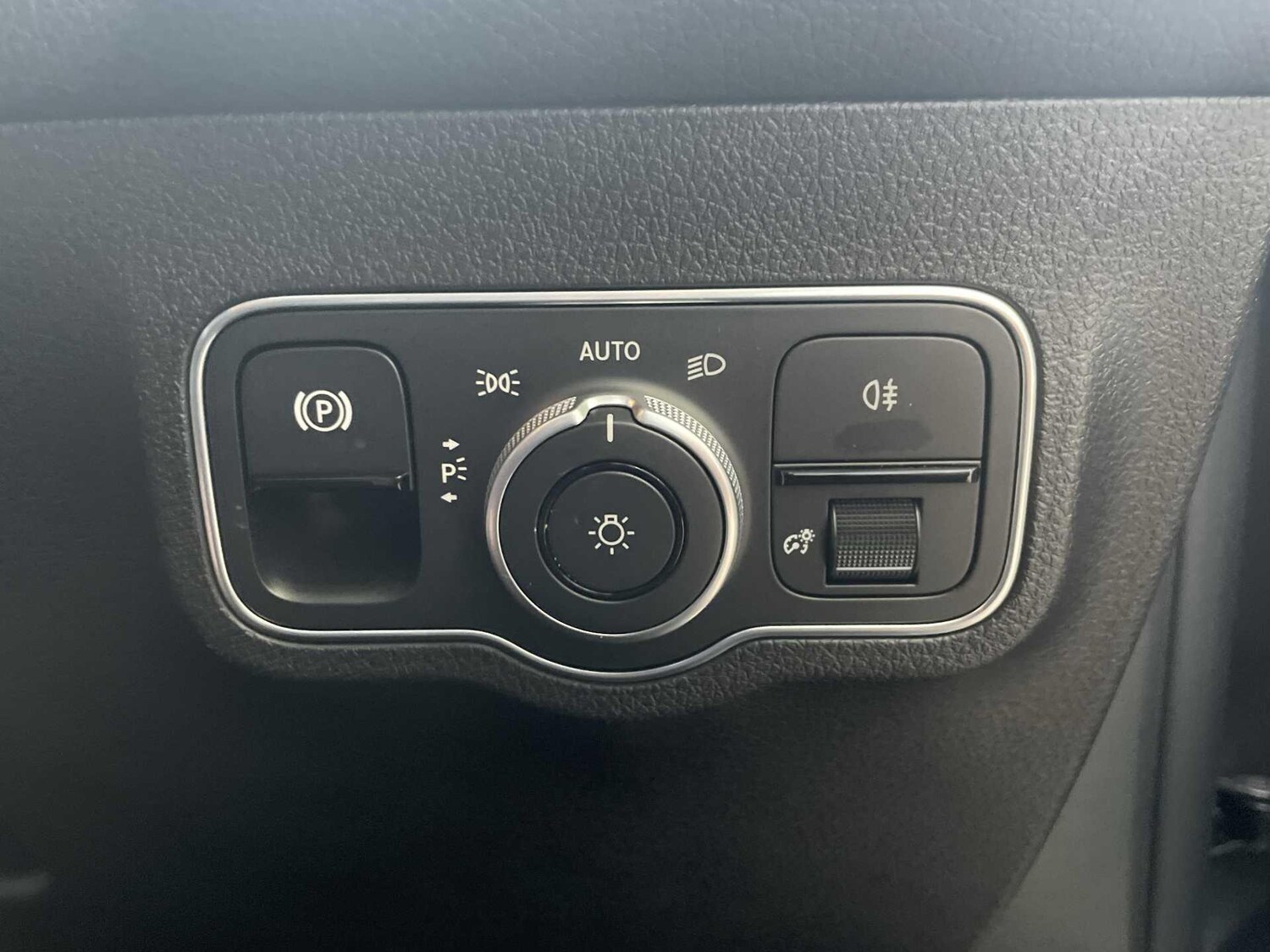 Used Mercedes-Benz EQB 2024 for sale - 77599869: Photo 18