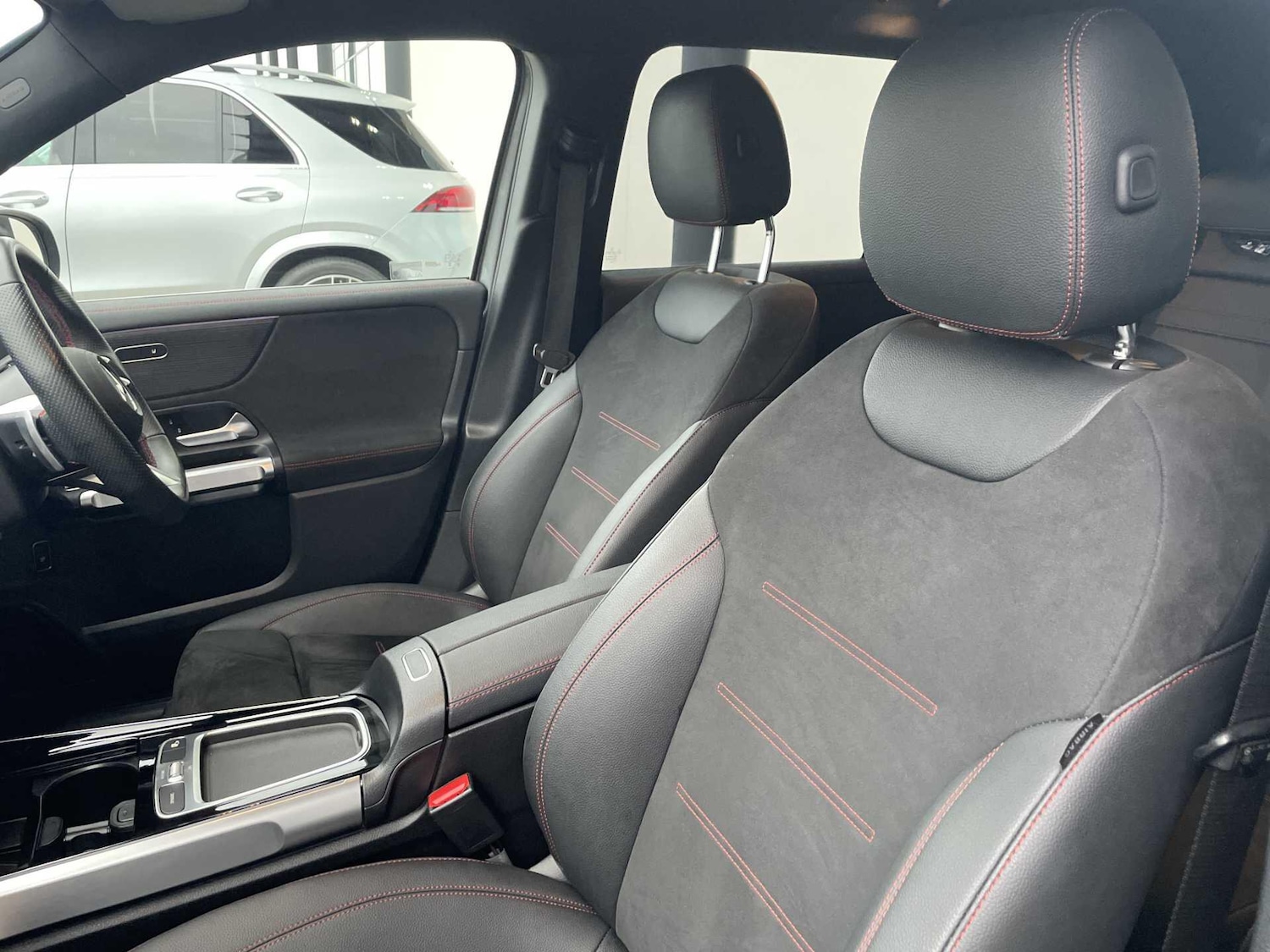 Used Mercedes-Benz EQB 2024 for sale - 77599869: Photo 7