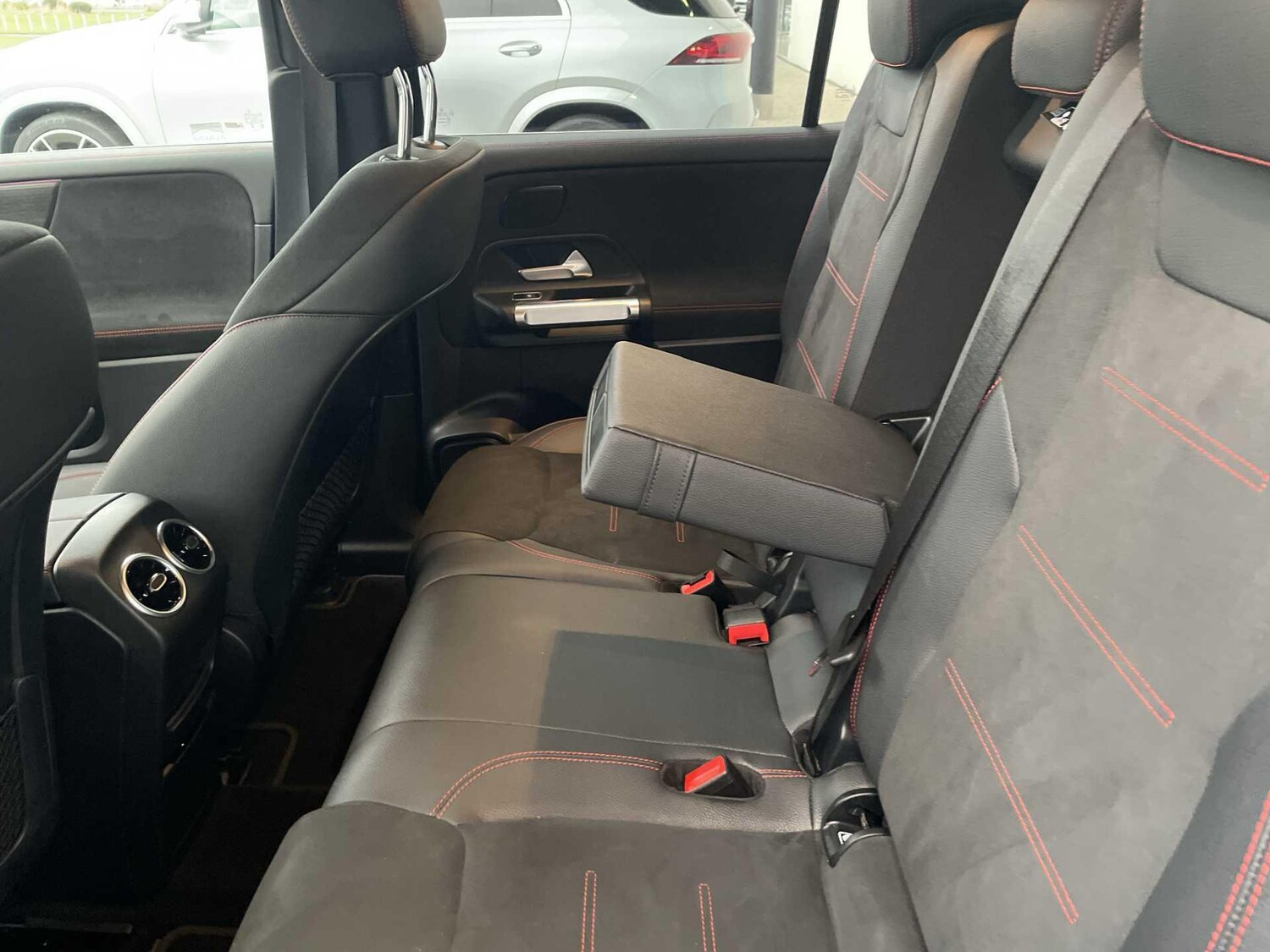 Used Mercedes-Benz EQB 2024 for sale - 77599869: Photo 9