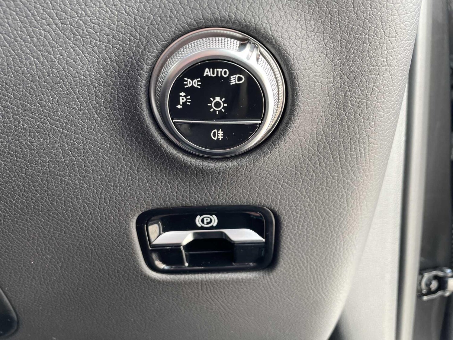 Used Mercedes-Benz GLC 2025 for sale - 77839632: Photo 10