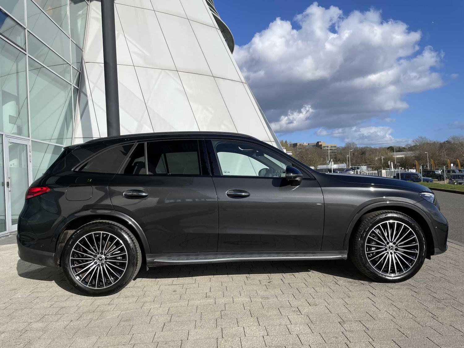 Used Mercedes-Benz GLC 2025 for sale - 77839632: Photo 2