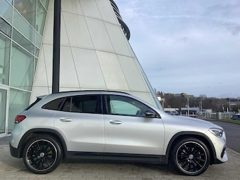 Used Mercedes-Benz GLA 2022 for sale - 77599883: Photo