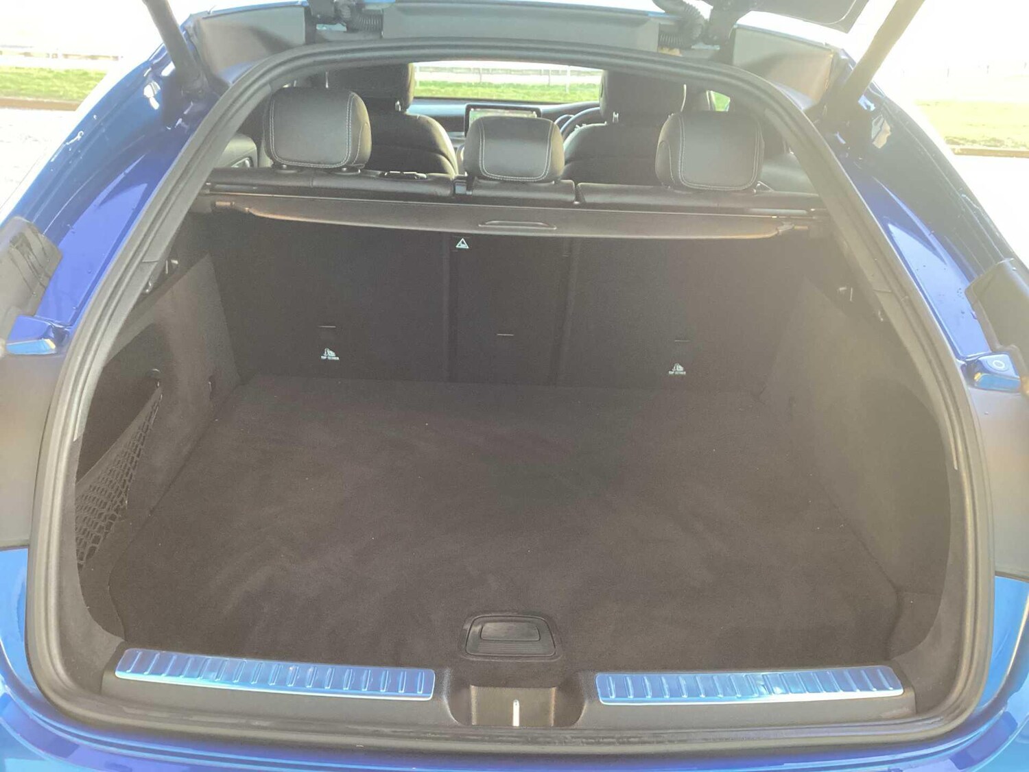 Used Mercedes-Benz GLC 2023 for sale - 77599893: Photo 10