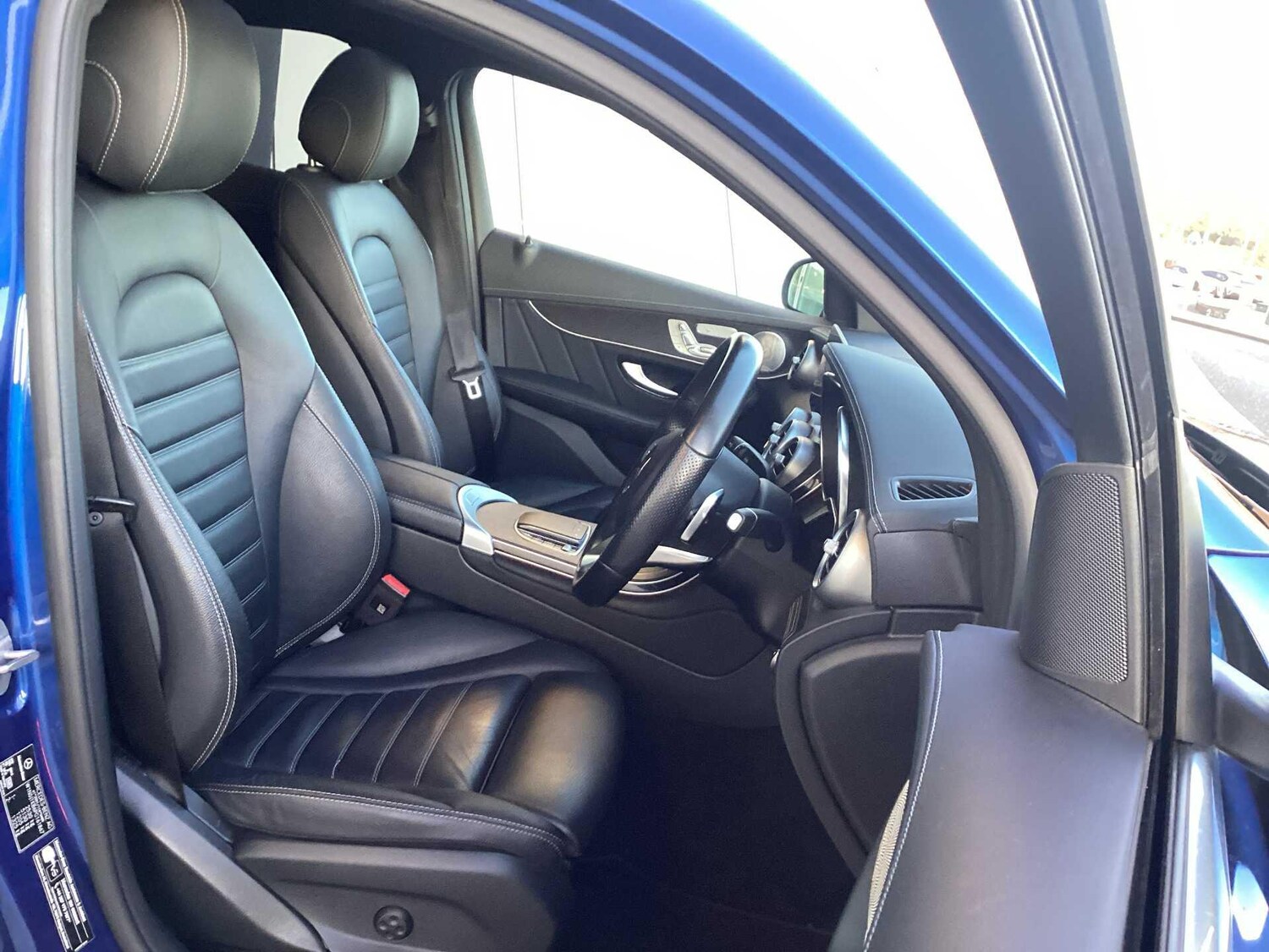 Used Mercedes-Benz GLC 2023 for sale - 77599893: Photo 31