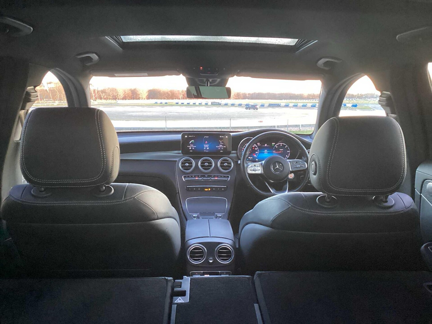 Used Mercedes-Benz GLC 2023 for sale - 77599893: Photo 39