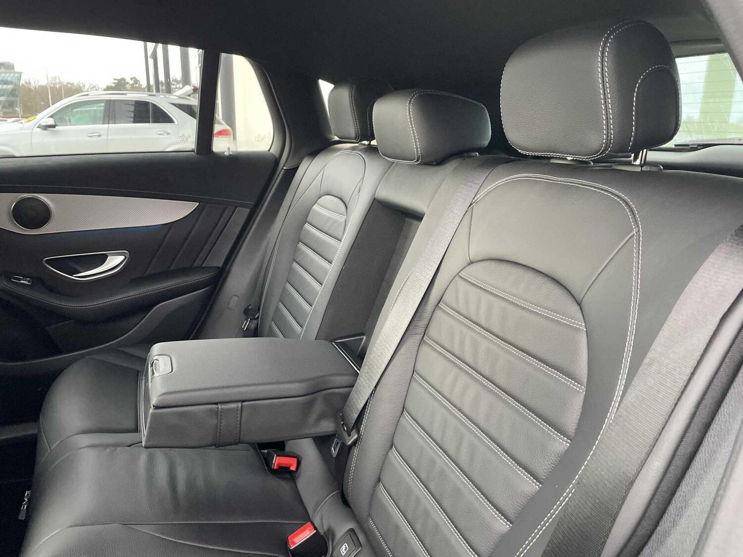 Used Mercedes-Benz EQC 2023 for sale - 77599888: Photo 8