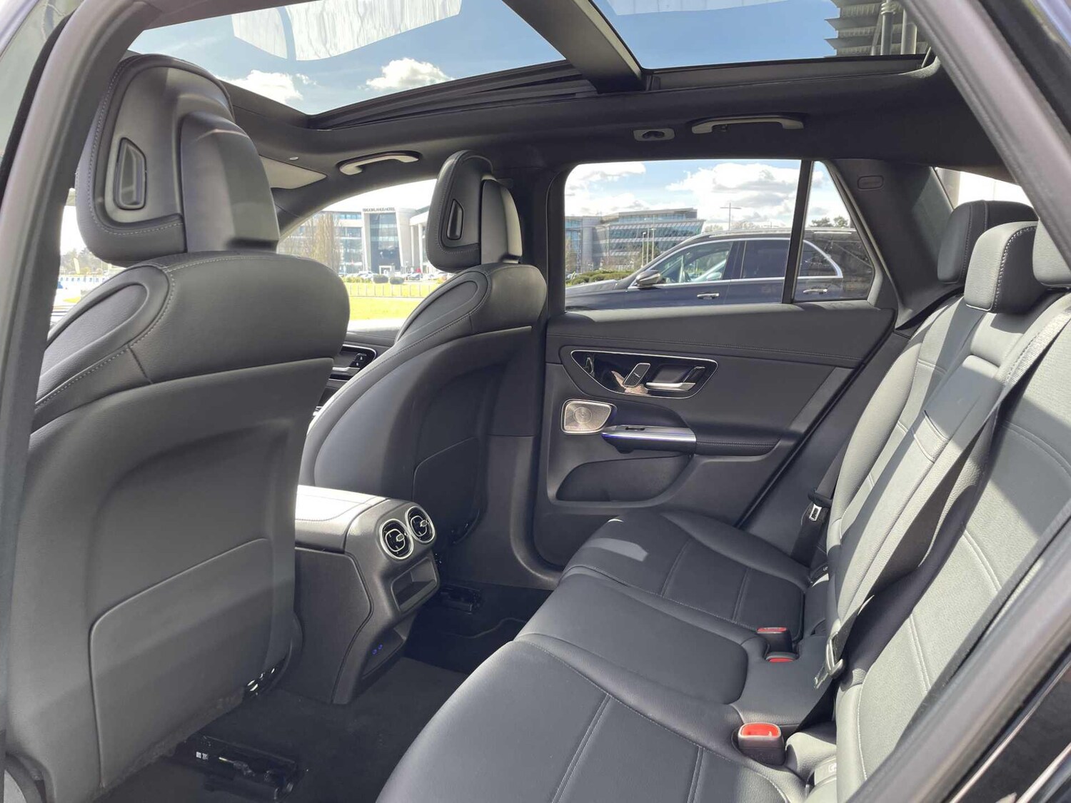 Used Mercedes-Benz GLC 2025 for sale - 78033652: Photo 35