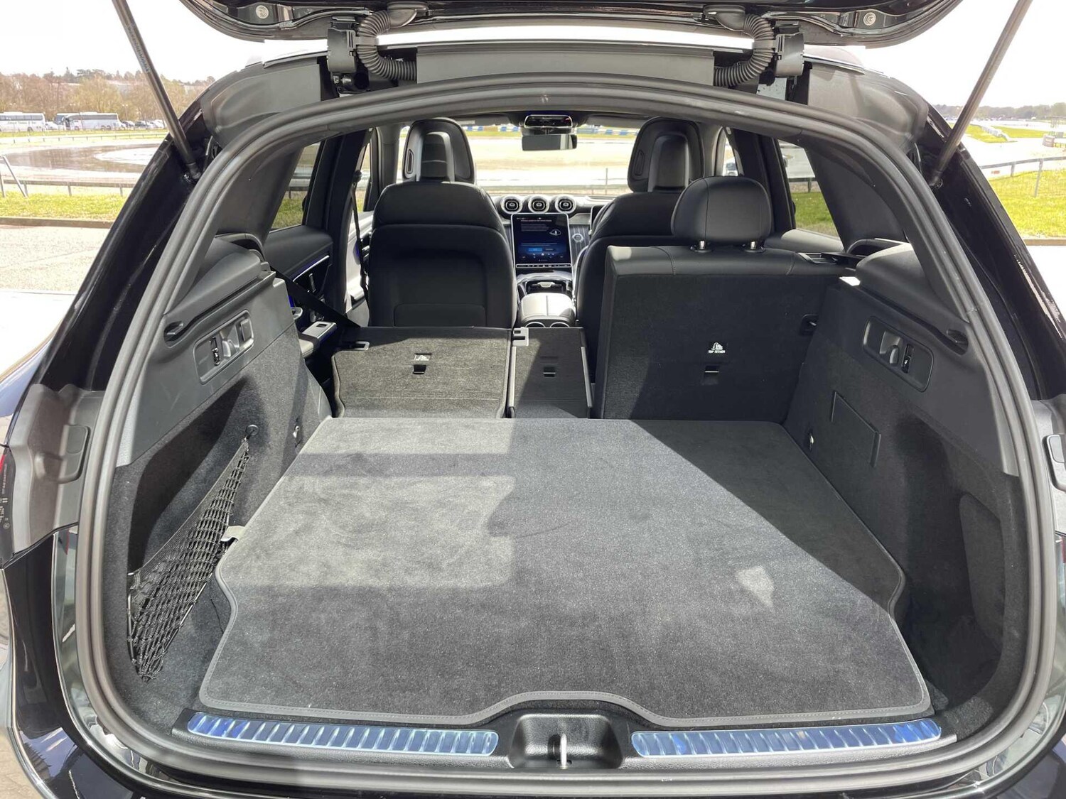 Used Mercedes-Benz GLC 2025 for sale - 78033652: Photo 39