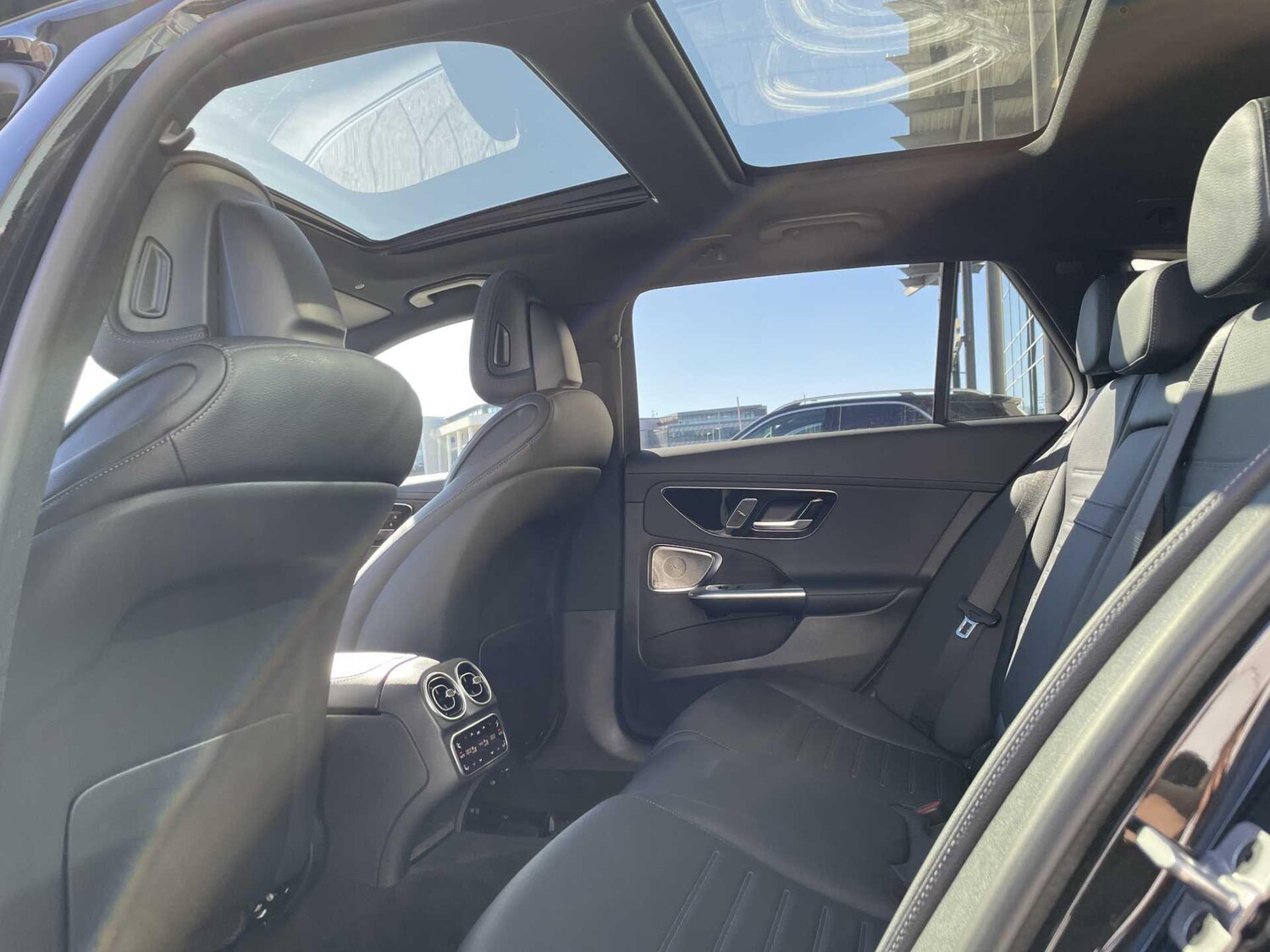 Used Mercedes-Benz C Class 2023 for sale - 77940081: Photo 33