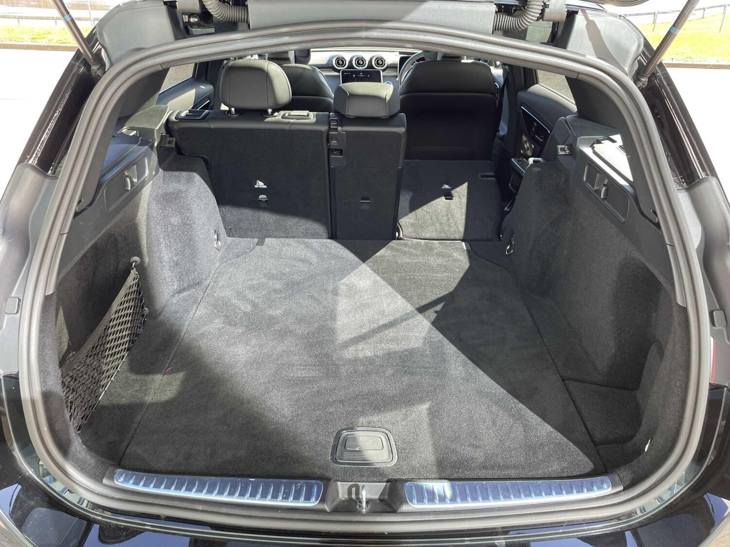 Used Mercedes-Benz C Class 2023 for sale - 77940081: Photo 38