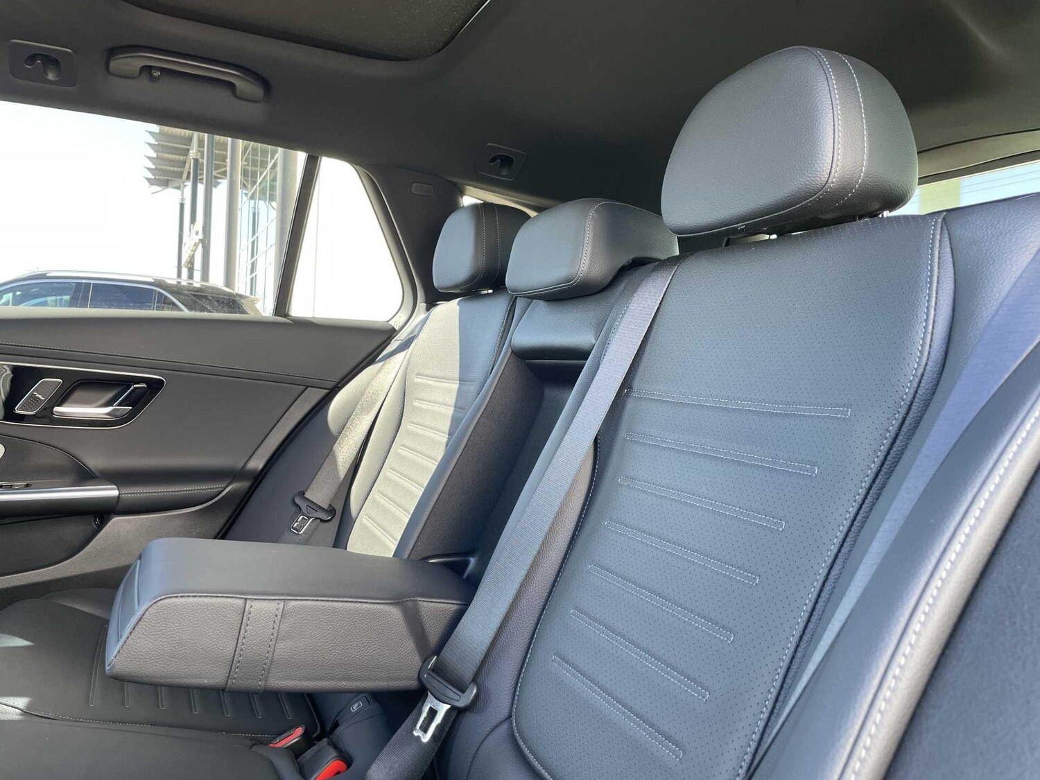 Used Mercedes-Benz C Class 2023 for sale - 77940081: Photo 8