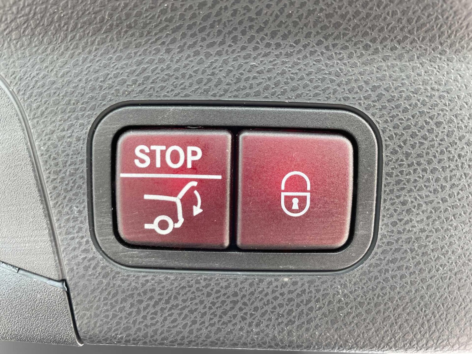 Used Mercedes-Benz GLC for sale - 77769165: Photo 11