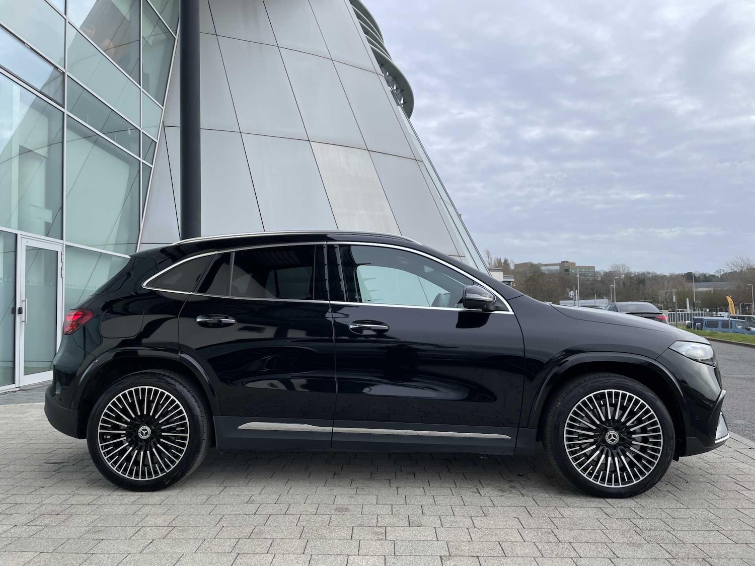 Used Mercedes-Benz EQA 2024 for sale - 77599889: Photo 2