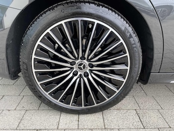 Used Mercedes-Benz E Class 2025 for sale - 77657968: Photo