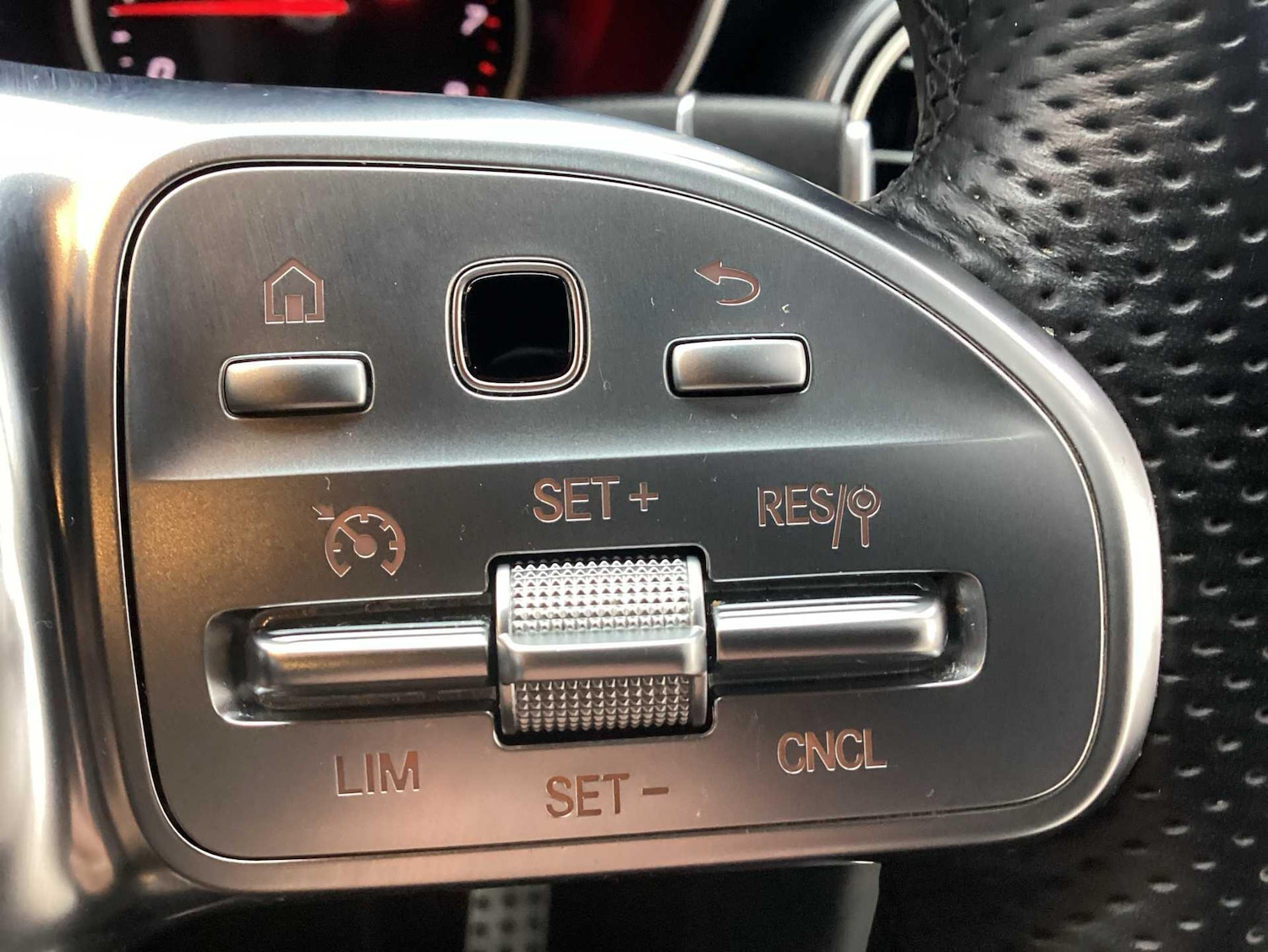 Used Mercedes-Benz GLC 2020 for sale - 77599905: Photo 17