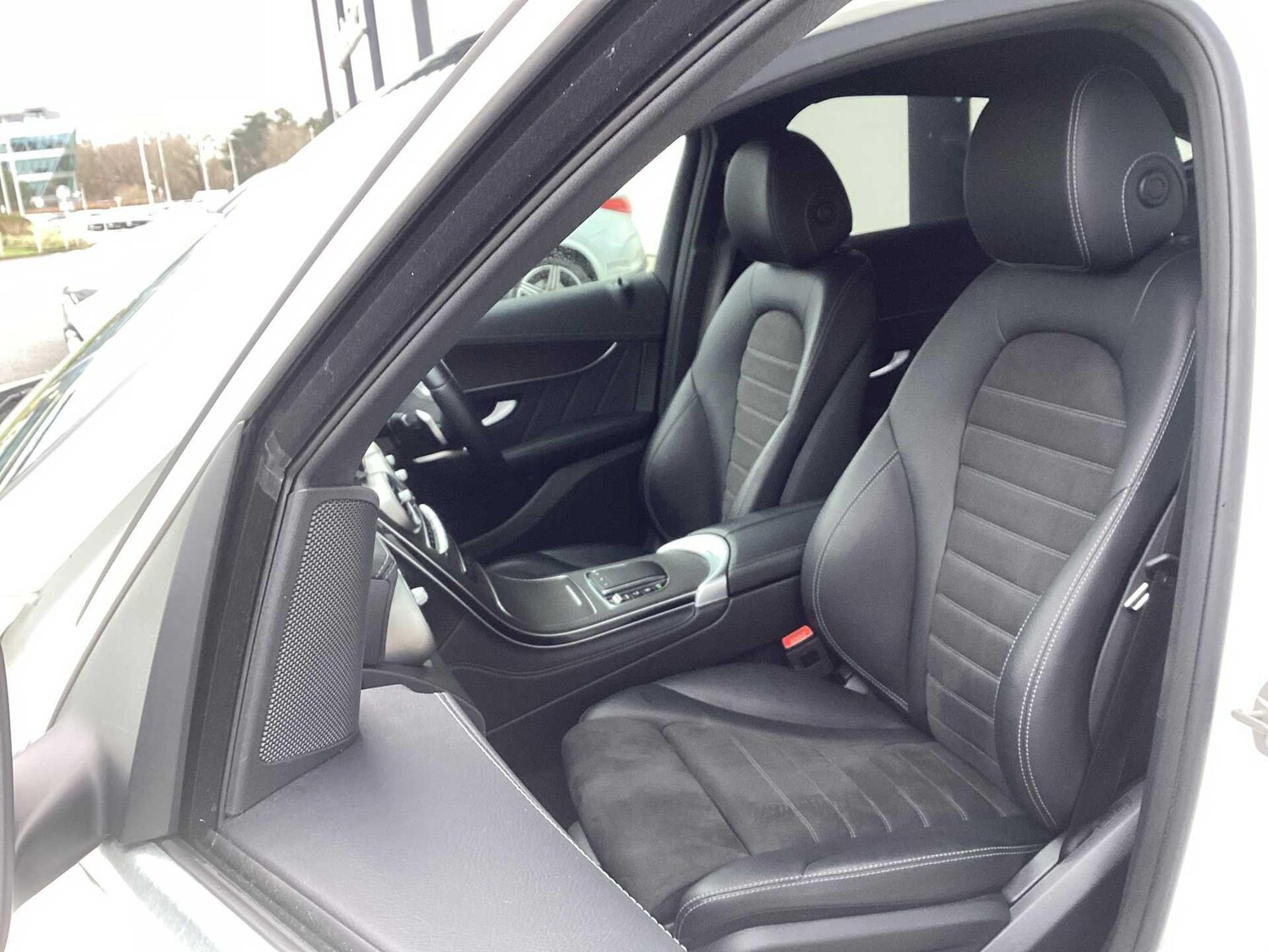 Used Mercedes-Benz GLC 2020 for sale - 77599905: Photo 32