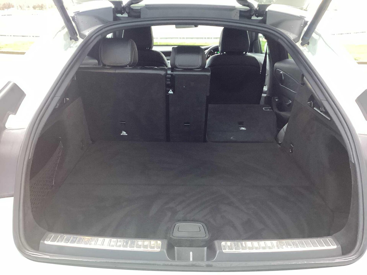 Used Mercedes-Benz GLC 2020 for sale - 77599905: Photo 35