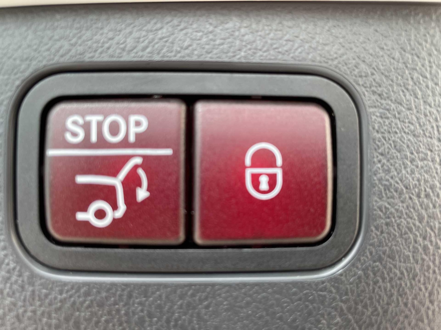 Used Mercedes-Benz C Class 2025 for sale - 77994103: Photo 10