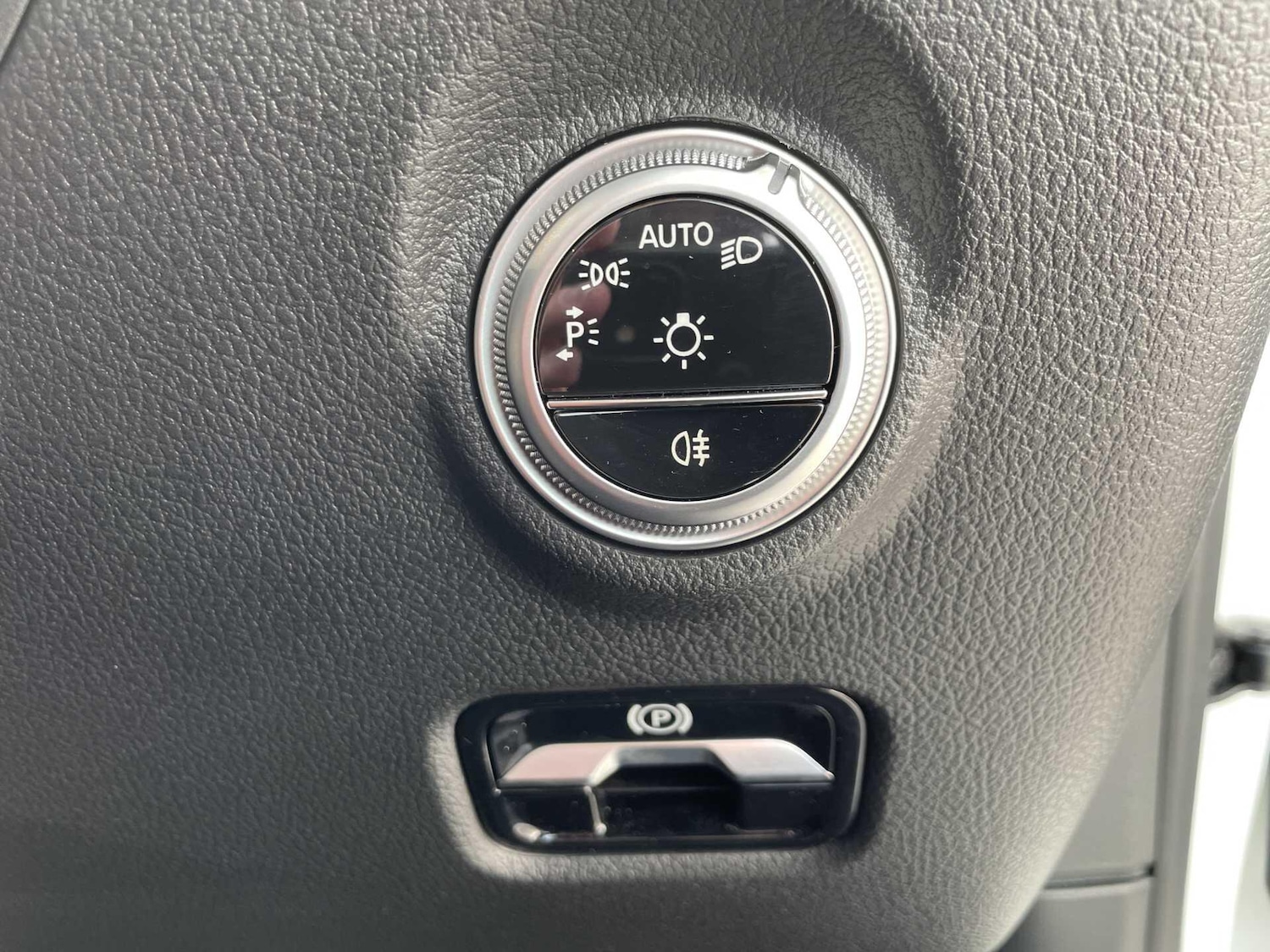 Used Mercedes-Benz C Class 2025 for sale - 77994103: Photo 15